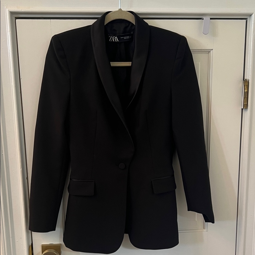 Zara Women's Tuxedo Black Suit Jacket have matching pants too) Satin stripe